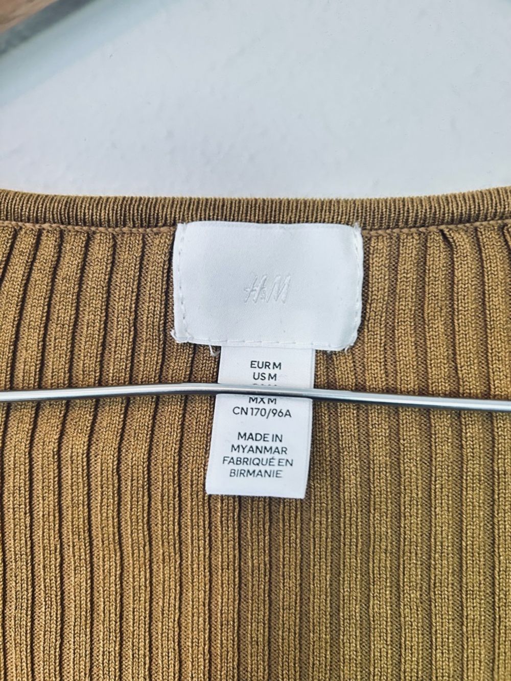 H&M Olive Mustard Ribbed Long-Sleeve Sweetheart Neck Top Medium New - Picture 4 of 4
